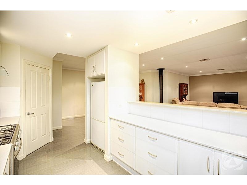 2 Richards Road, Willunga SA 5172