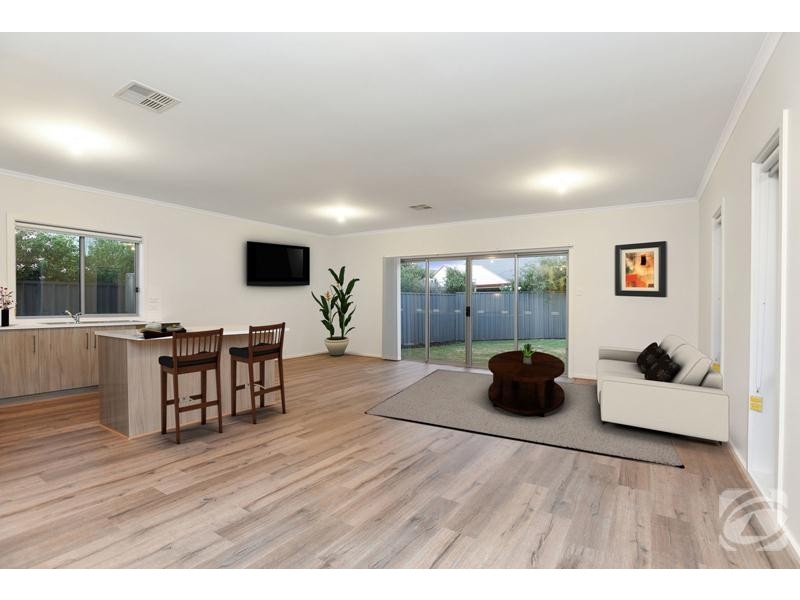 8 Aubrey Drive, Willunga SA 5172