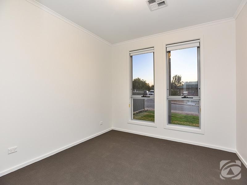 8 Aubrey Drive, Willunga SA 5172