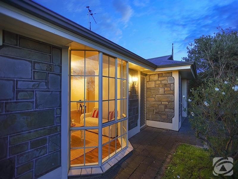 2/7 Endeavour Drive, Seaford Rise SA 5169