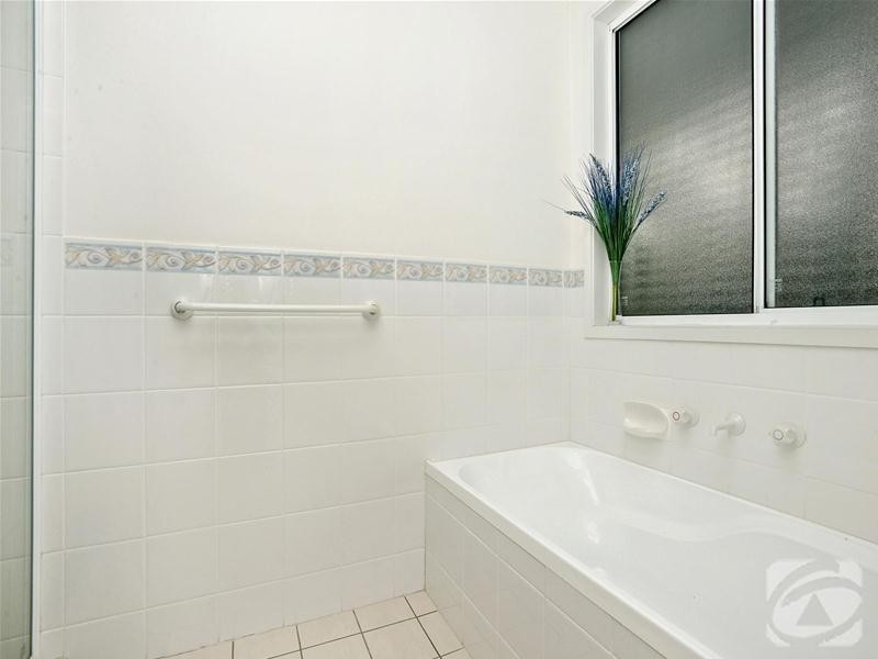 15 Sturt Place, Mount Compass SA 5210