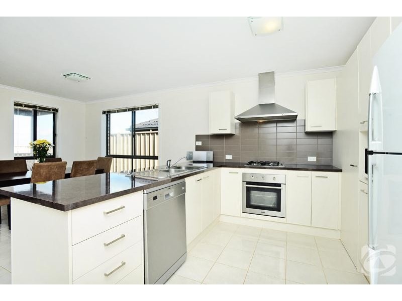 71 Serafino Drive, Noarlunga Downs SA 5168