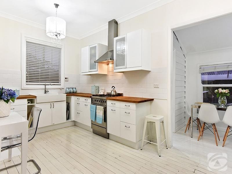 10 Clyde Terrace, Mount Compass SA 5210