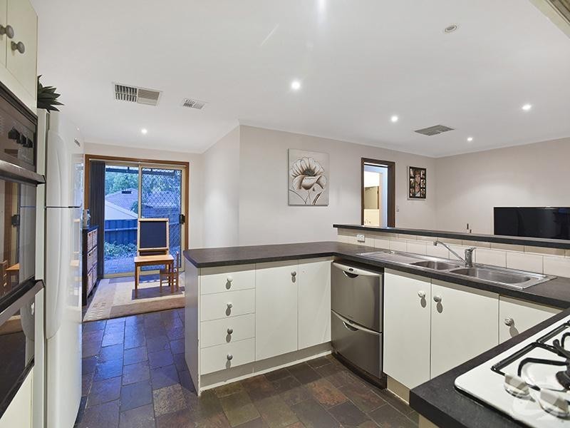 21 Pridham Court, Aberfoyle Park SA 5159