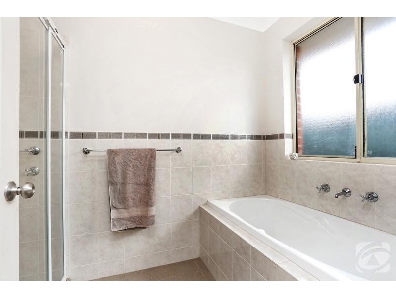 8 Aquamarine Avenue, Aldinga Beach SA 5173