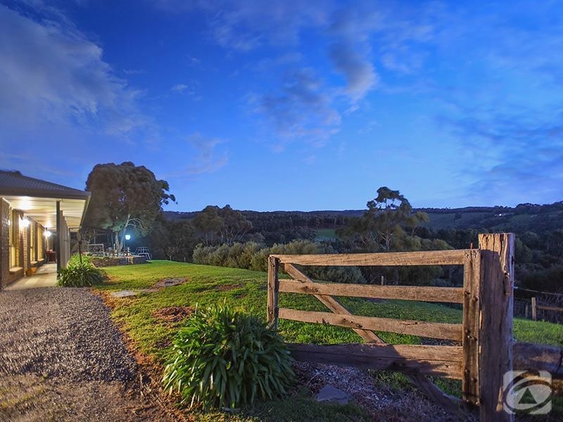 12 Matthews Lane, Willunga South SA 5172