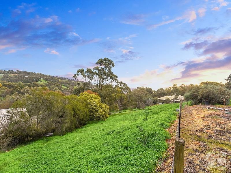 12 Matthews Lane, Willunga South SA 5172