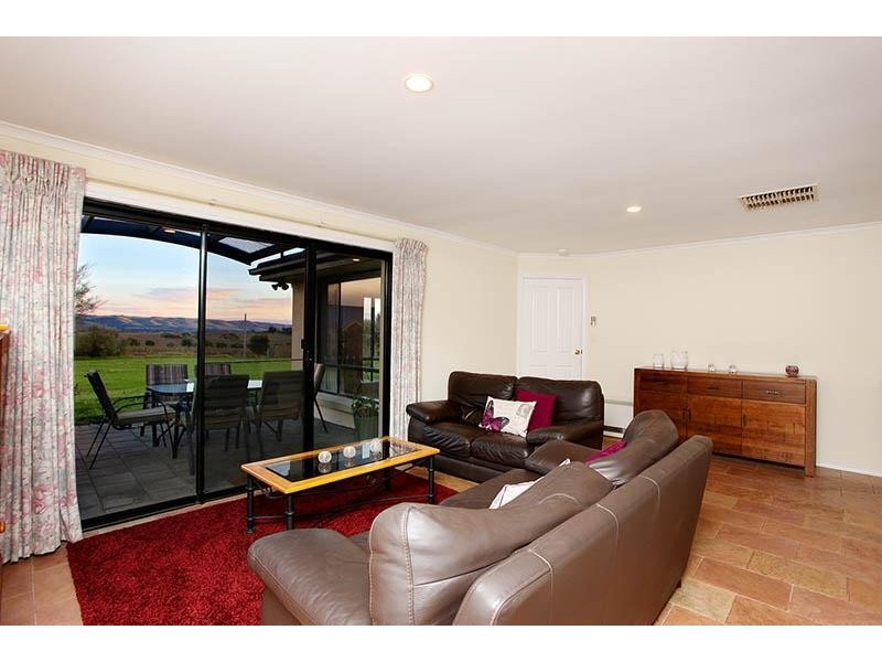 6 Genders Grove, Mclaren Vale SA 5171