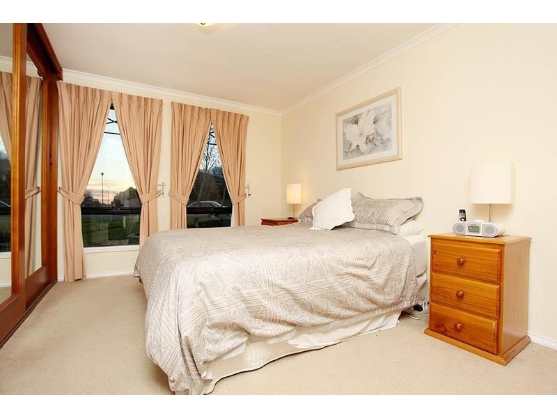 6 Genders Grove, Mclaren Vale SA 5171