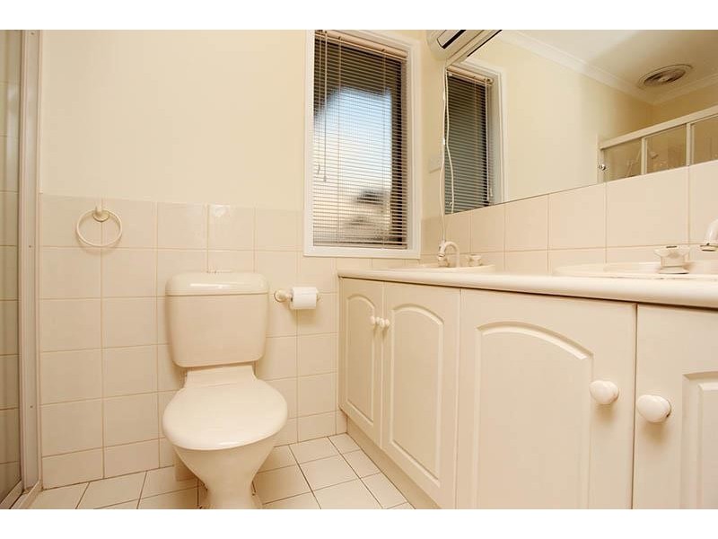 6 Genders Grove, Mclaren Vale SA 5171