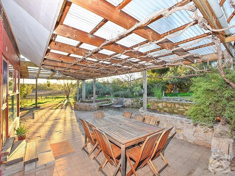 393 Blewitt Springs Road, Blewitt Springs SA 5171