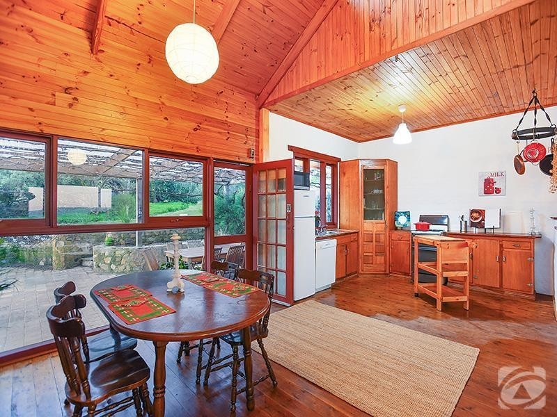 393 Blewitt Springs Road, Blewitt Springs SA 5171