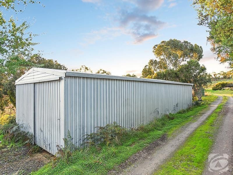 393 Blewitt Springs Road, Blewitt Springs SA 5171