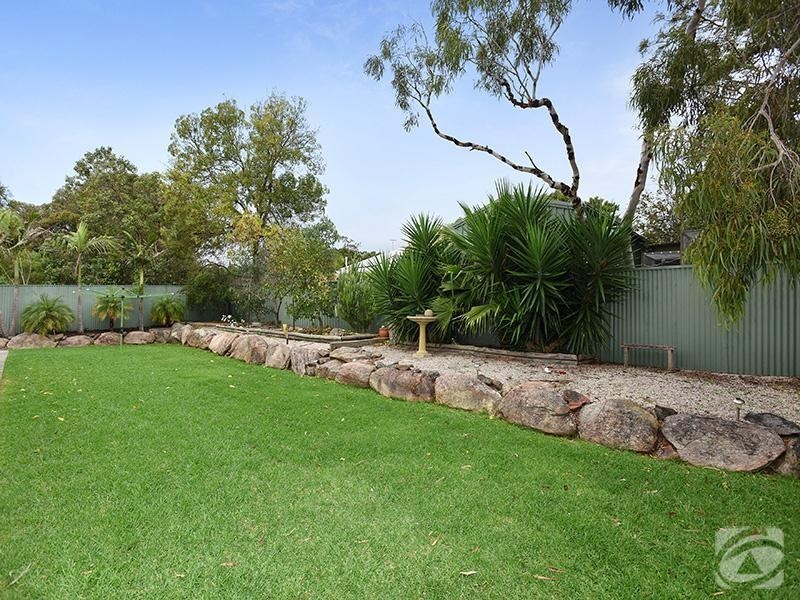 21 Evelyn Sturt Drive, Willunga SA 5172