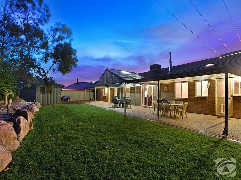 21 Evelyn Sturt Drive, Willunga SA 5172