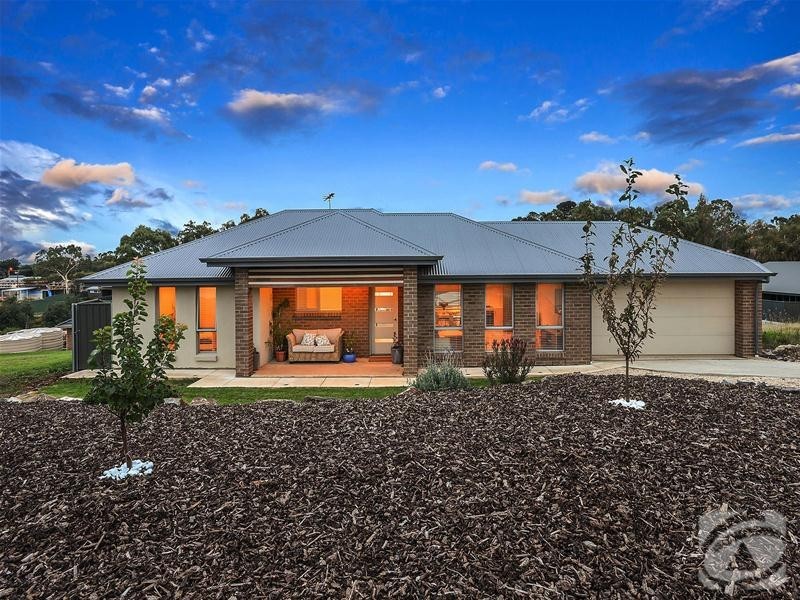 13 Macquarie Parade, Meadows SA 5201