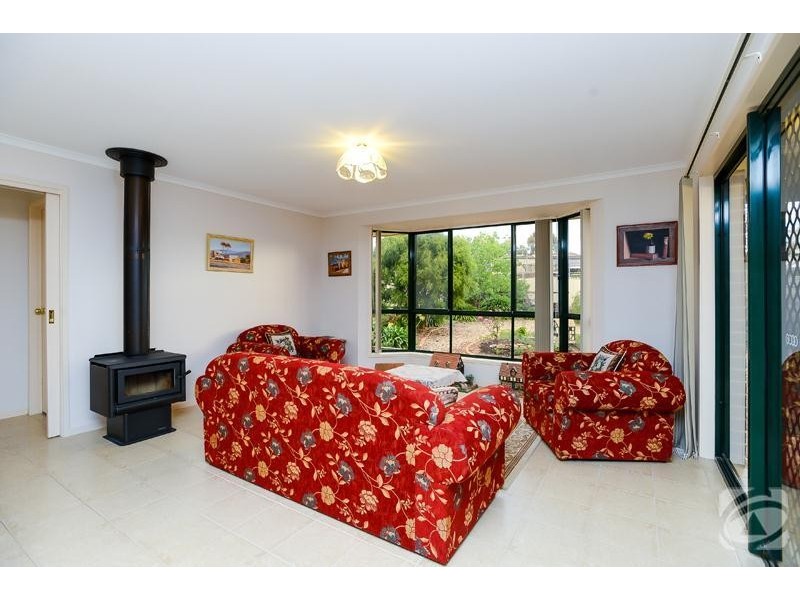 17 Aubrey Drive, Willunga SA 5172