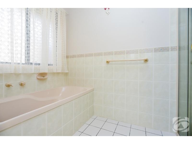 17 Aubrey Drive, Willunga SA 5172