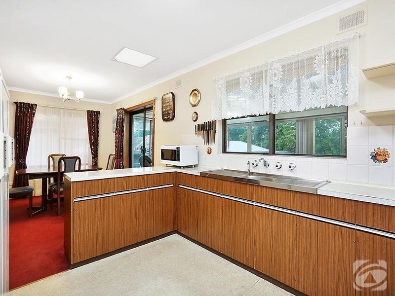 4 Bishop Street, Willunga SA 5172