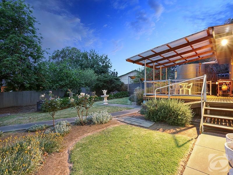 4 Bishop Street, Willunga SA 5172