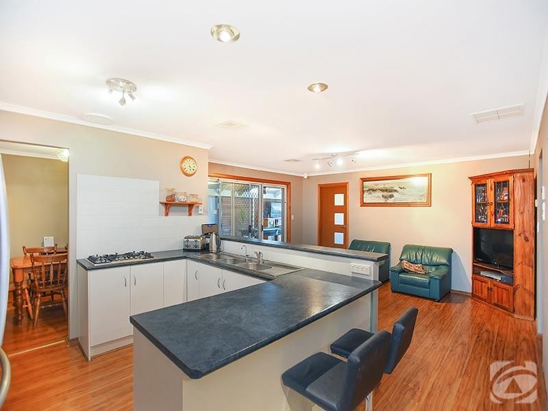 5 Raleigh Lane, Seaford Rise SA 5169