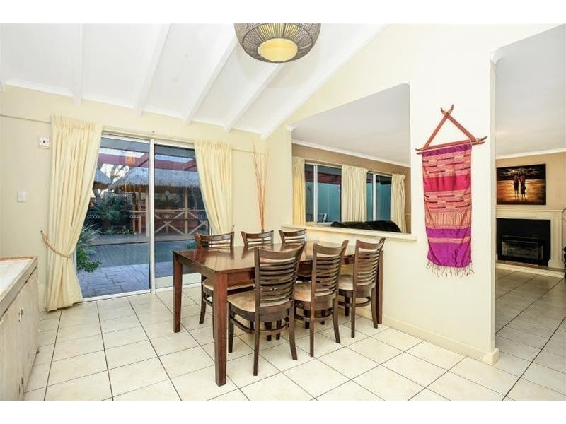 16 Chapman Avenue, Mclaren Vale SA 5171