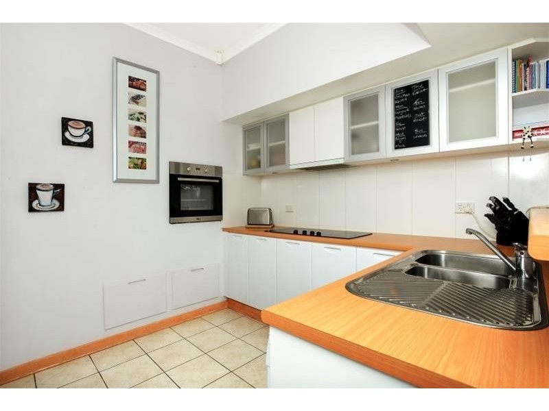 16 Chapman Avenue, Mclaren Vale SA 5171