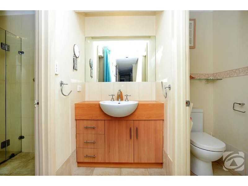 16 Chapman Avenue, Mclaren Vale SA 5171