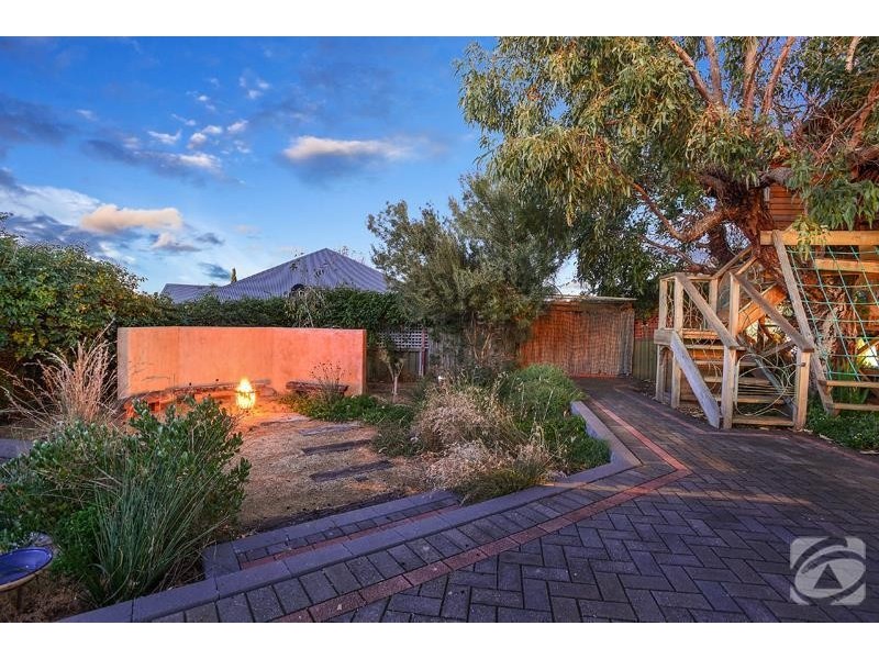 16 Chapman Avenue, Mclaren Vale SA 5171