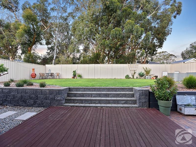 15 Gilligan Grove, Mclaren Flat SA 5171