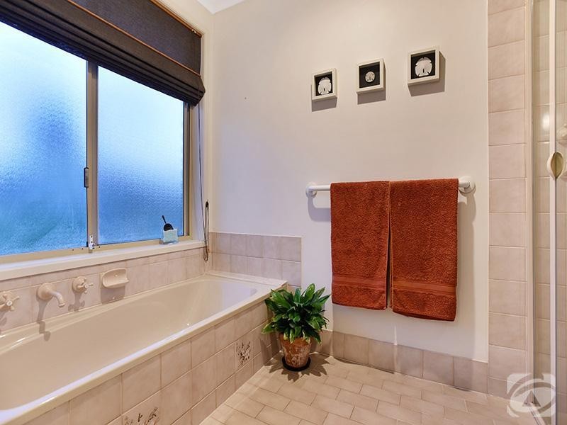 17a Kookaburra Court, Mclaren Flat SA 5171