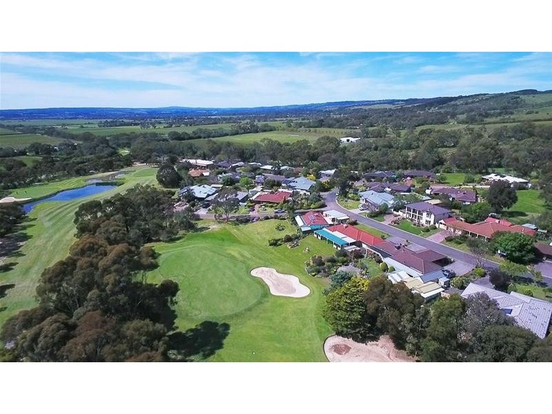 33 Waverley Drive, Willunga SA 5172