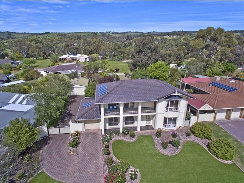 33 Waverley Drive, Willunga SA 5172