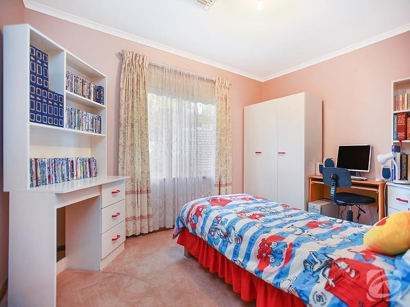 33 Waverley Drive, Willunga SA 5172