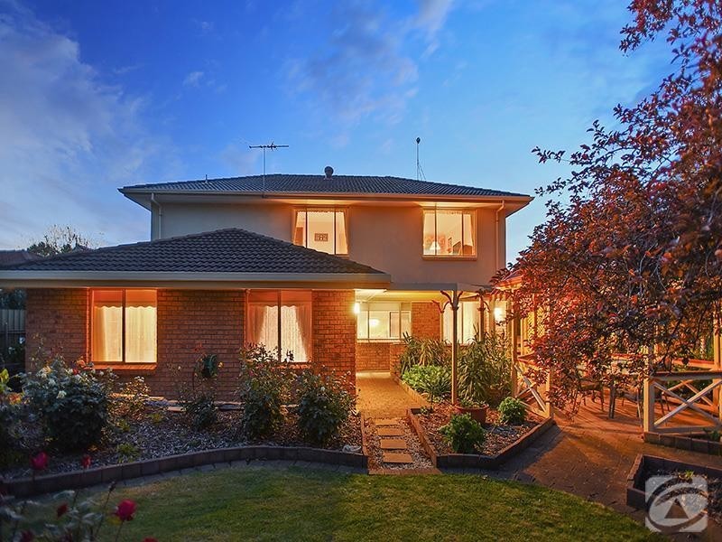 33 Waverley Drive, Willunga SA 5172