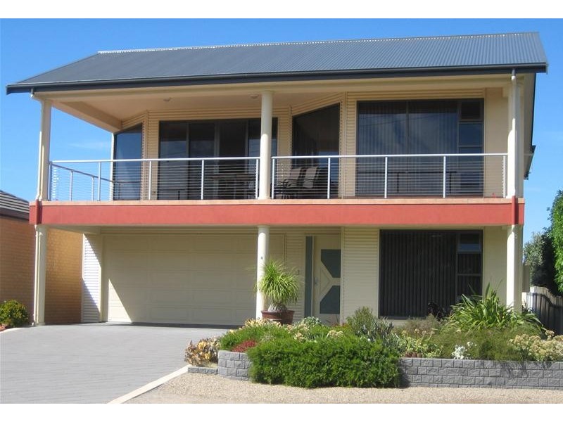 4 The Parkway, Victor Harbor SA 5211