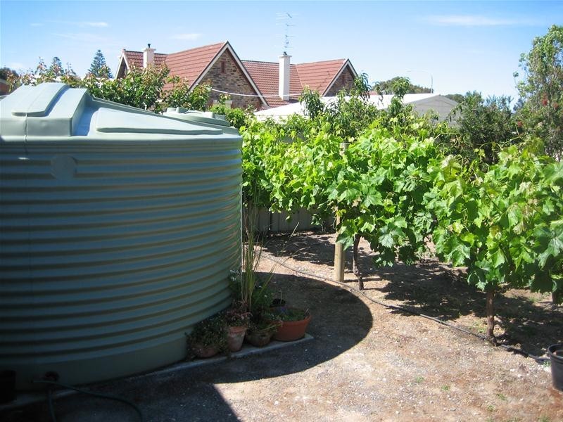 4 The Parkway, Victor Harbor SA 5211