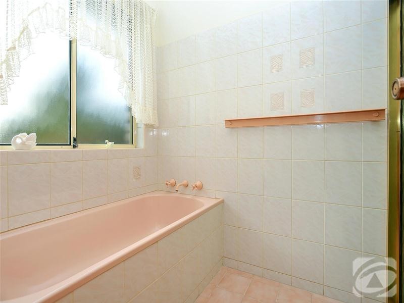 6 Richards Road, Willunga SA 5172