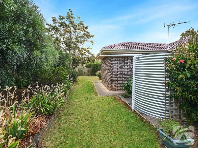 6 Richards Road, Willunga SA 5172