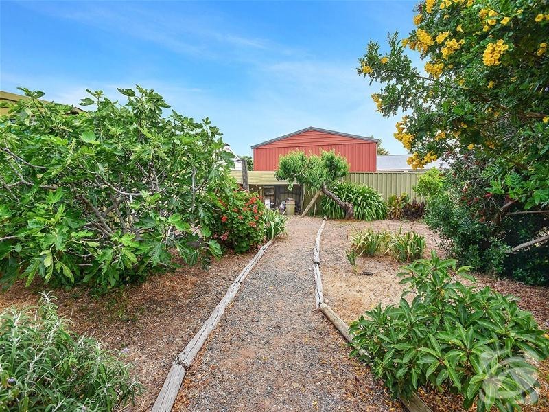 6 Richards Road, Willunga SA 5172