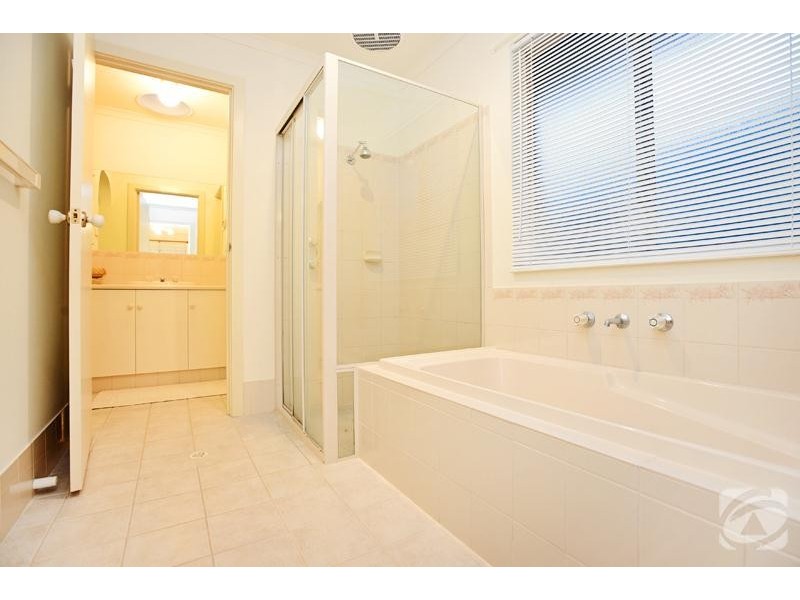 11 Clifton Court, Mclaren Vale SA 5171