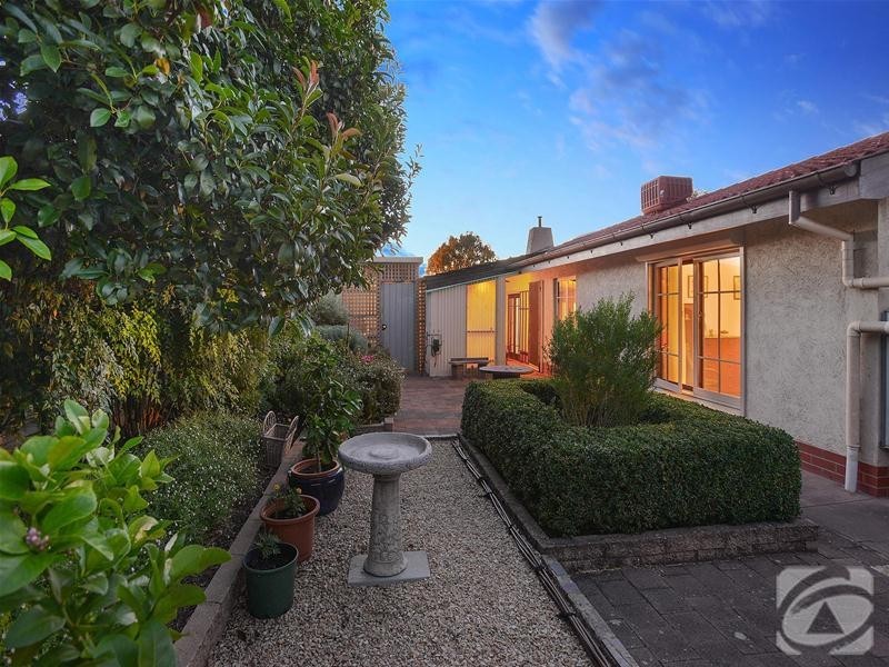 12 Wooldridge Street, Morphett Vale SA 5162