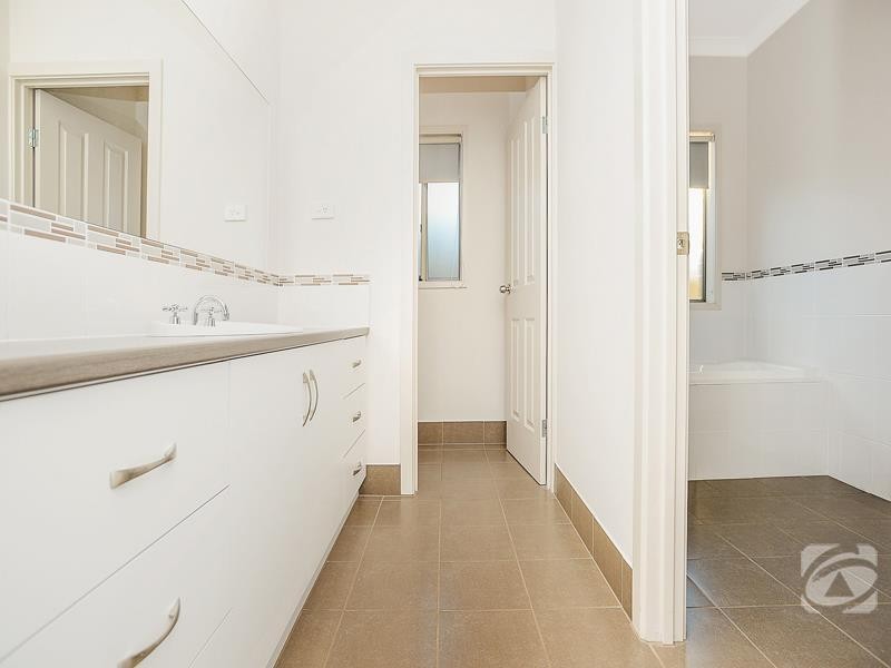 27 Buoy Crescent, Seaford Meadows SA 5169