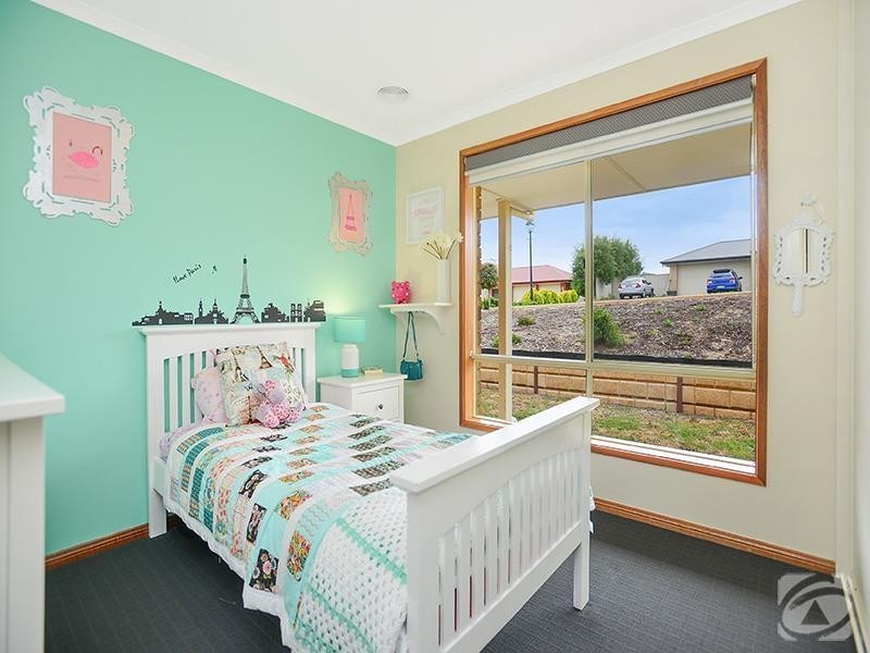 34 Waye Street, Mount Compass SA 5210