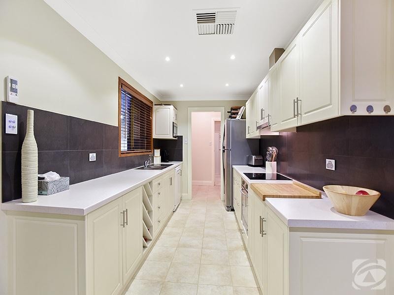 11 Richards Road, Willunga SA 5172