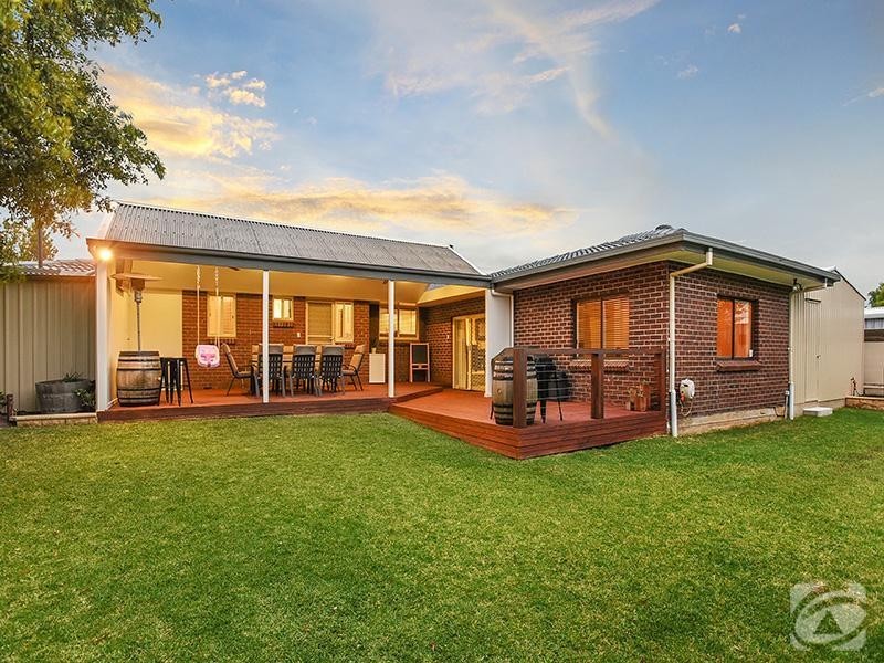 11 Richards Road, Willunga SA 5172