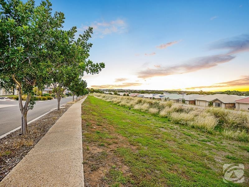 52 Serafino Drive, Noarlunga Downs SA 5168