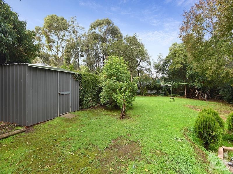 13 Moore Street, Willunga SA 5172