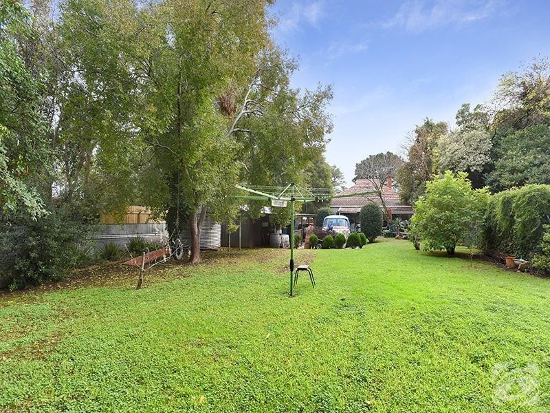 13 Moore Street, Willunga SA 5172