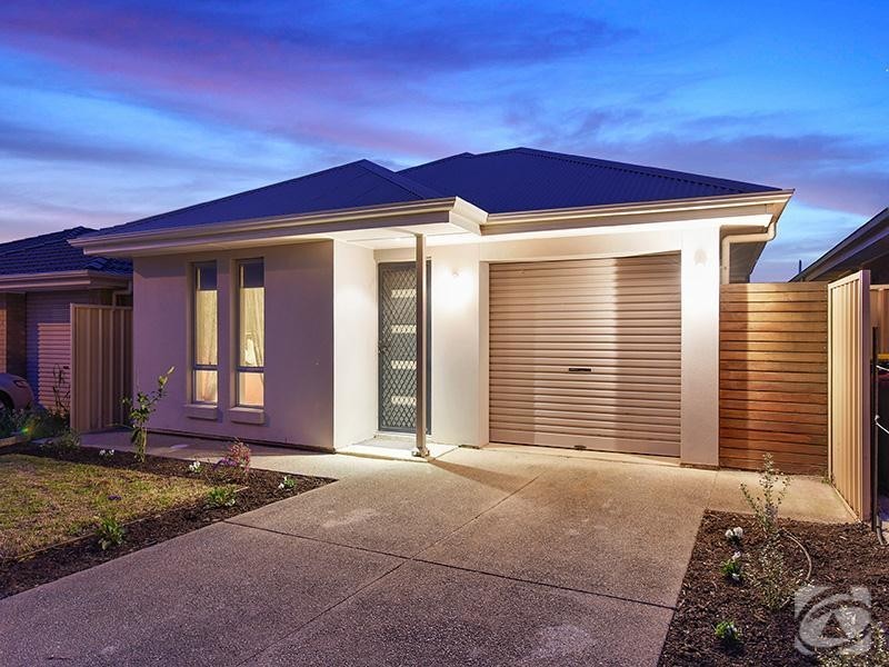 25 Pinkgum Avenue, Aldinga Beach SA 5173